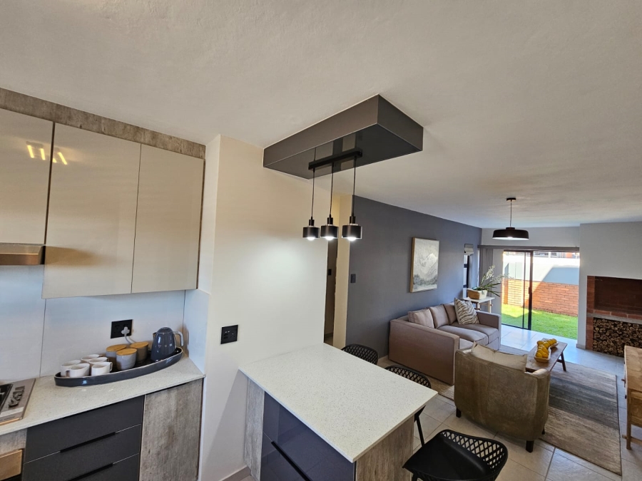 To Let 2 Bedroom Property for Rent in Cashan North West
